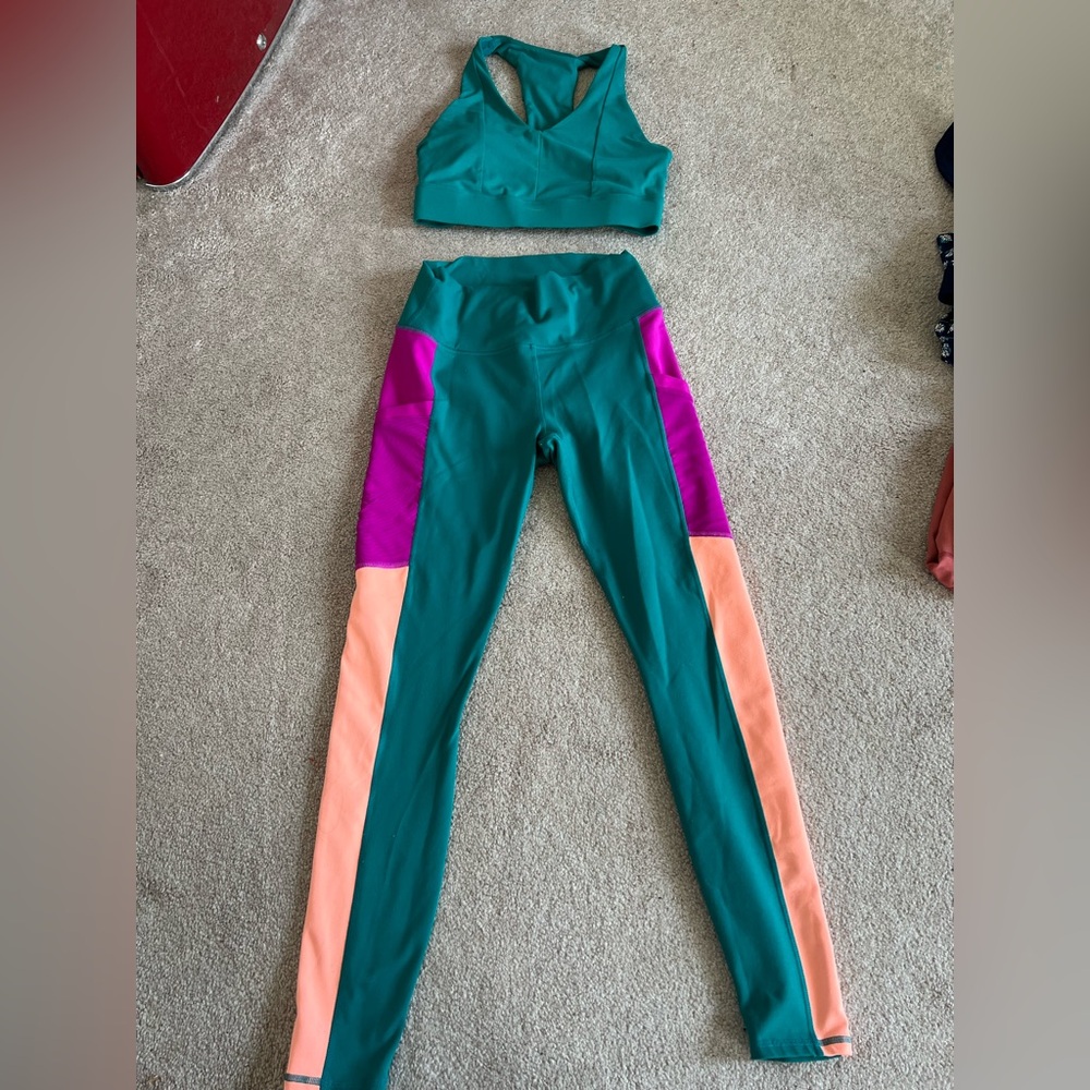 Fabletics Bundle - Size Small - image 2